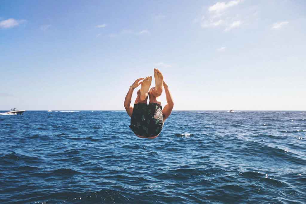 Hobi yang menghasilkan usaha tour and travel beromzet ratusan juta