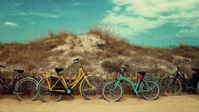 What We See When We Look at Travel Photography